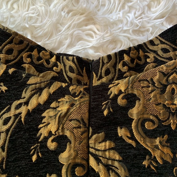 Chicwish black and gold midi circle skirt - Picture 2 of 3